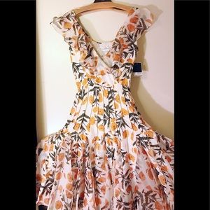 Oscar de la Renta Cocktail/Summer Floral Dress.